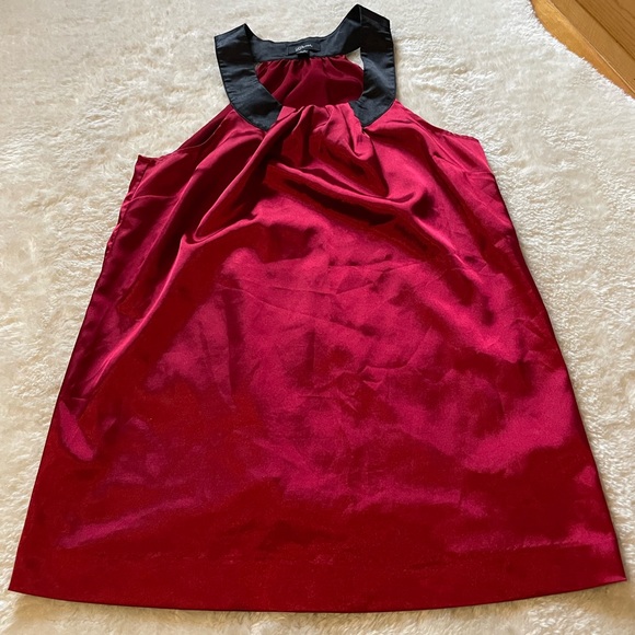 Guess shirt US S dark red satin material. Beautiful in person - Picture 1 of 4